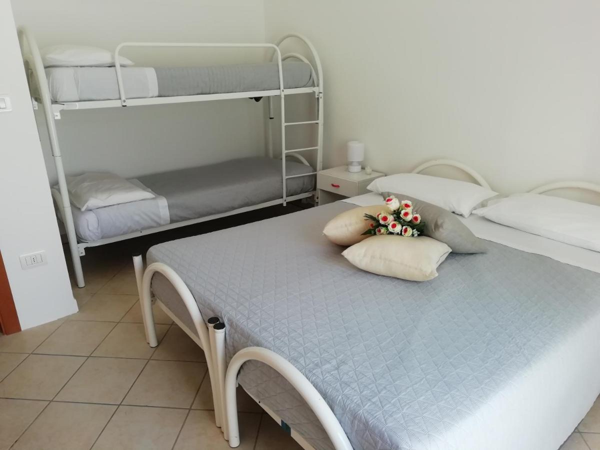 Maresalento Villetta Maria 玛丽娜迪曼卡维萨 外观 照片