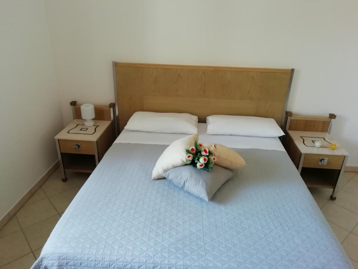 Maresalento Villetta Maria 玛丽娜迪曼卡维萨 外观 照片